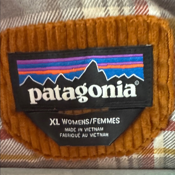 Patagonia women’s Jacket - Picture 3 of 6